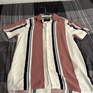 Hollister short sleeve button and collared shirt